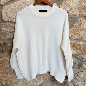 White Oversized Sweater EFAN size S